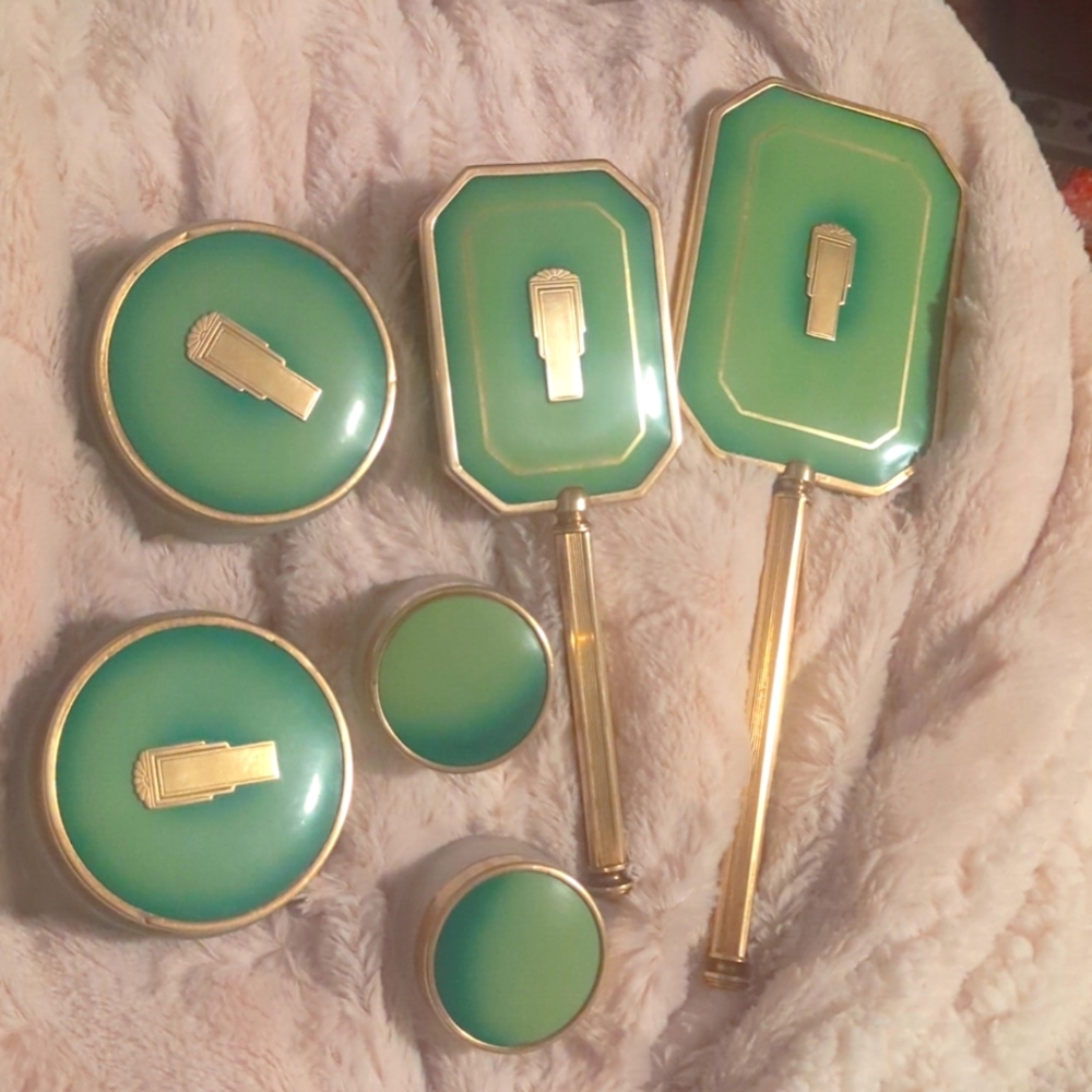 Green Vintage Vanity Set